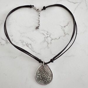 Silpada Designs Shell Pendant Necklace